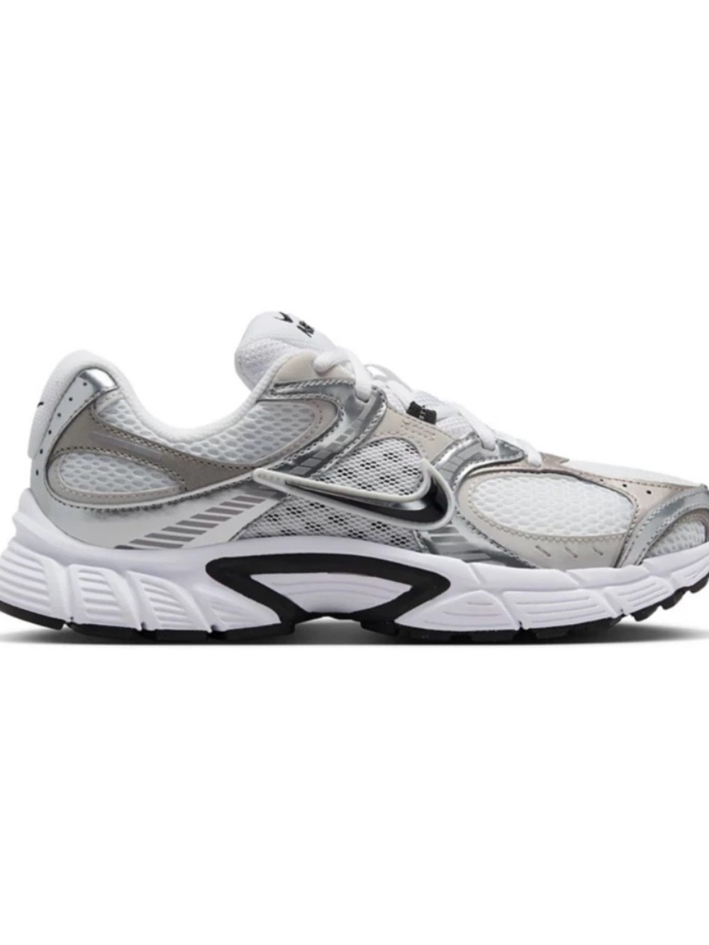 Nike Women's V5 RNR Sneakers - Picture 6 of 8